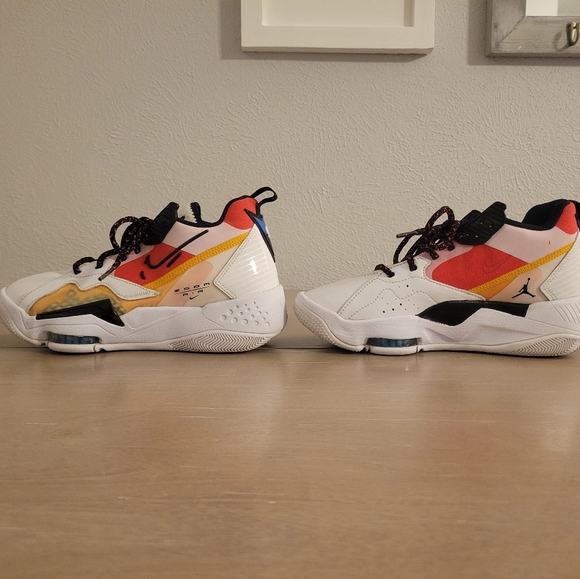 Nike - Air Jordan Zoom ‘92 White Black Siren Red Basketball Sz 5.5 - Picture 7 of 11